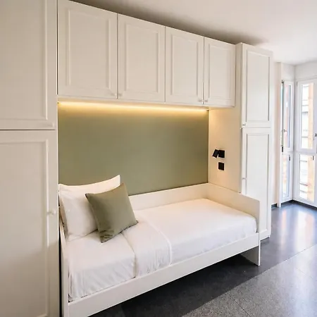 Apartment R Camelia House Como